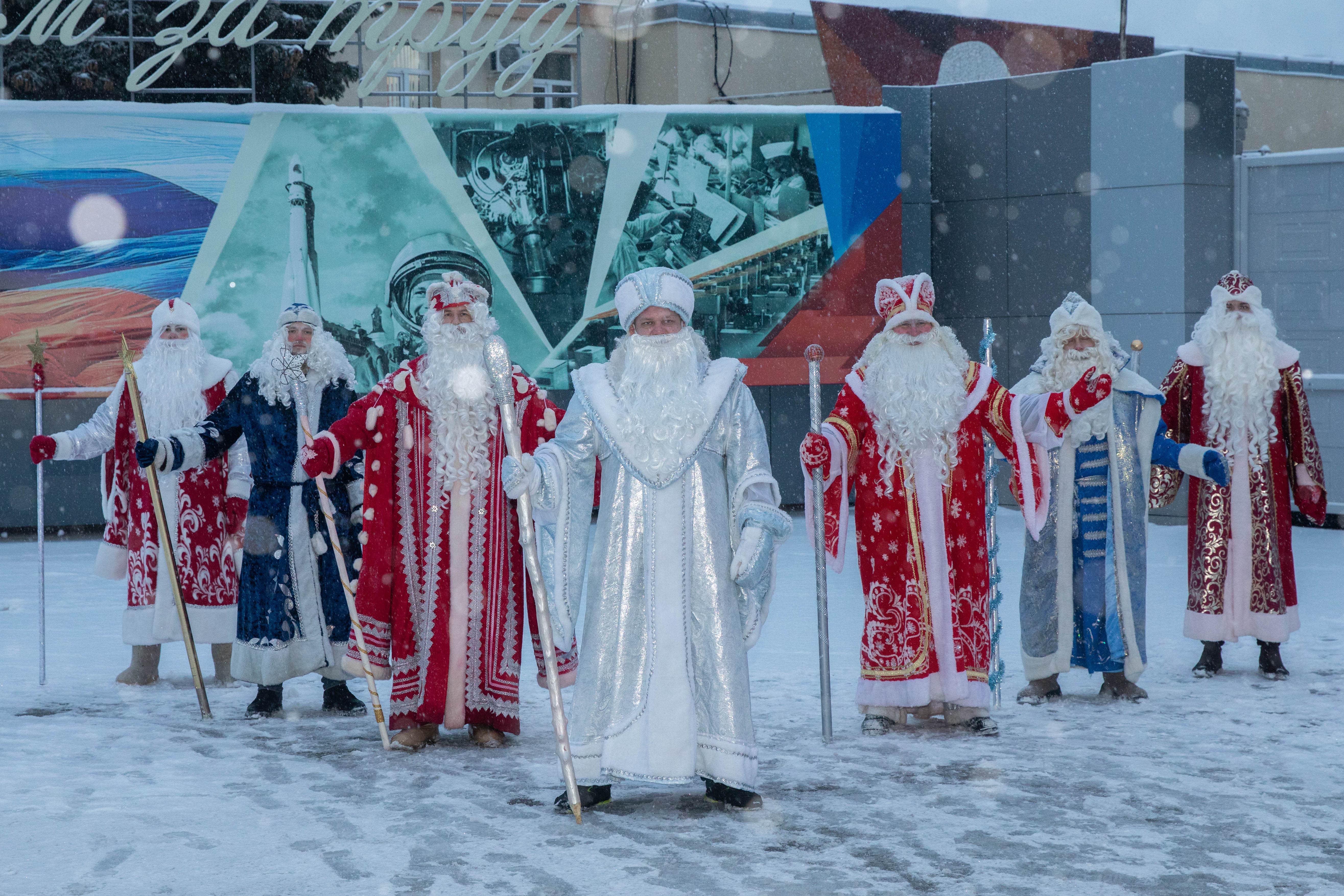 Парад Дедов Мороз — 2024