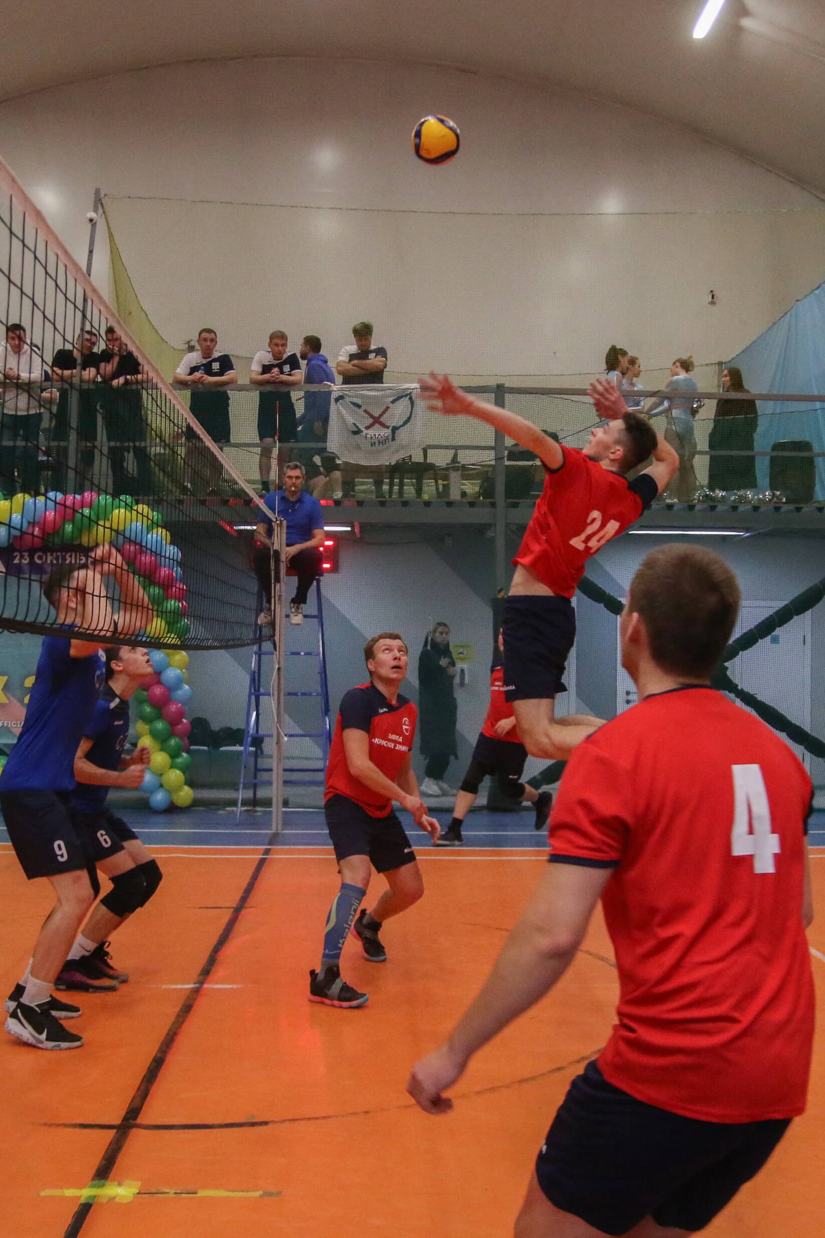 Волейбольная команда завода «Красное знамя» приняла участие в турнире «Осенний Кубок – 2022»